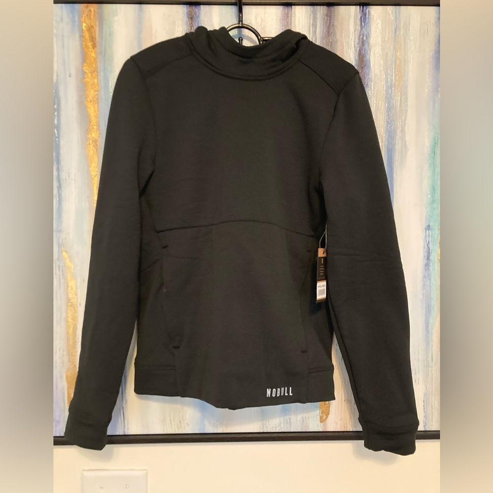 SOLD. Women’s Performance Pullover Hoodie. Black / M